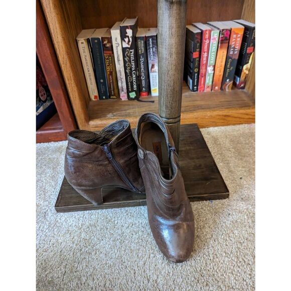 Miz mooz Sabine ankle booties sz 8 euc brown - Picture 5 of 9
